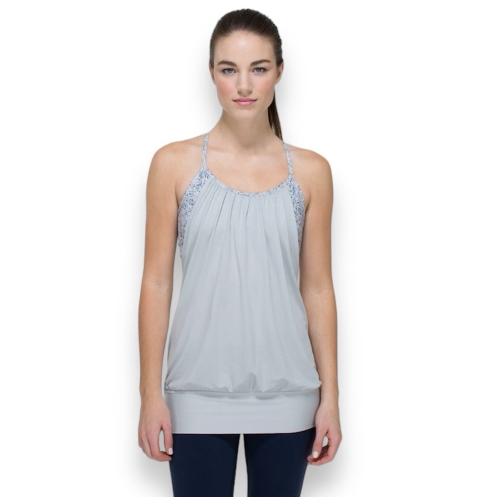 Lululemon Athletica No Limits Yoga Tank w Bra in Petit Fleur Silver Spoon Size 4